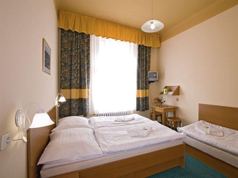 Hotel Sofia Praga Habitación foto